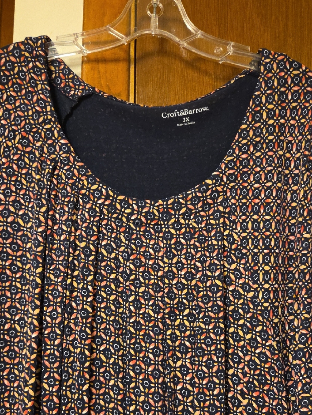 Croft & Barrow Navy Coral Cream Printed Scoop Neck Top